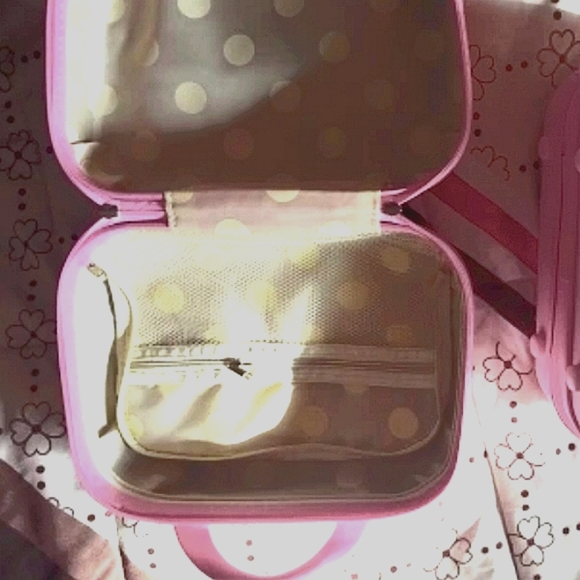 Hello Kitty Suitcase /MakeupOrg. lightPinkColor-itsbabypink! FREE SHIPPING! - Picture 7 of 15